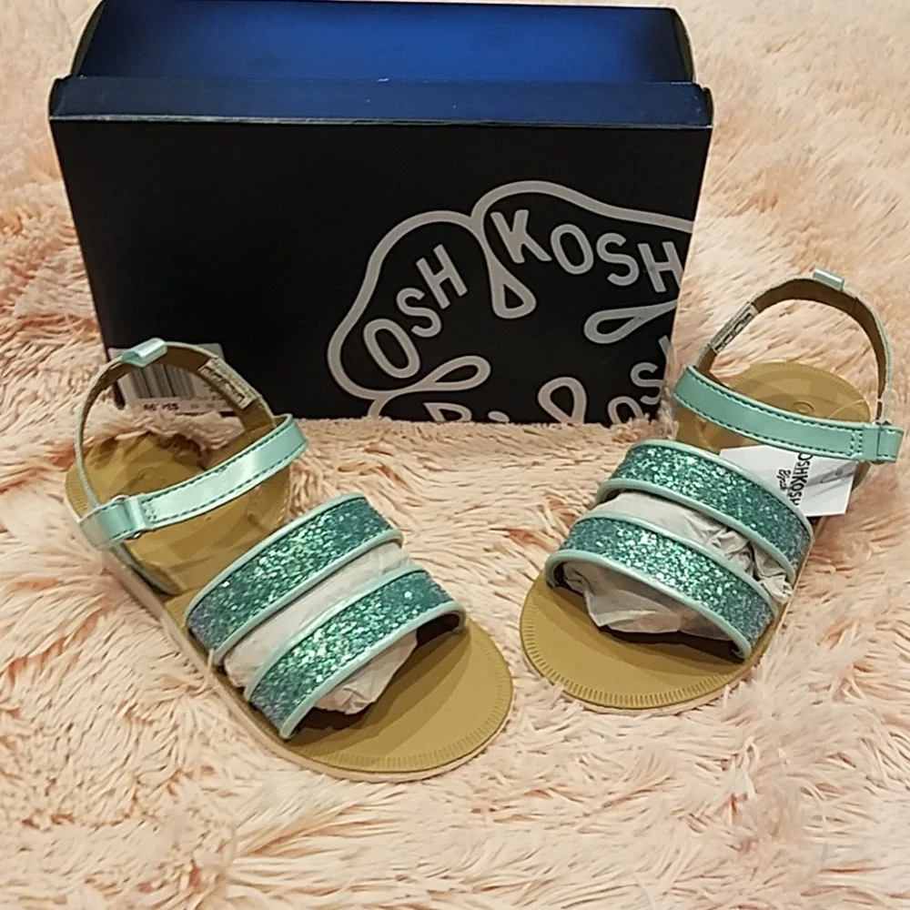 Oshkosh B'gosh sandals with velcro closure